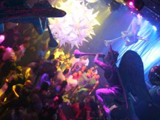 Cantho Club reabre de cara nova